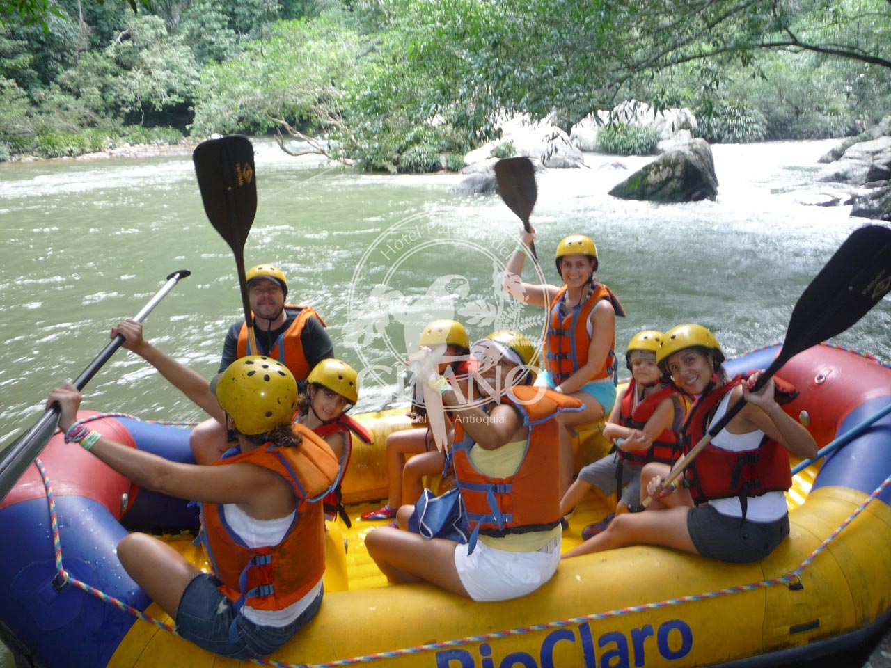 Anímate a hacer Rafting en Río Claro Hotel & Restaurante Parador del Gitano