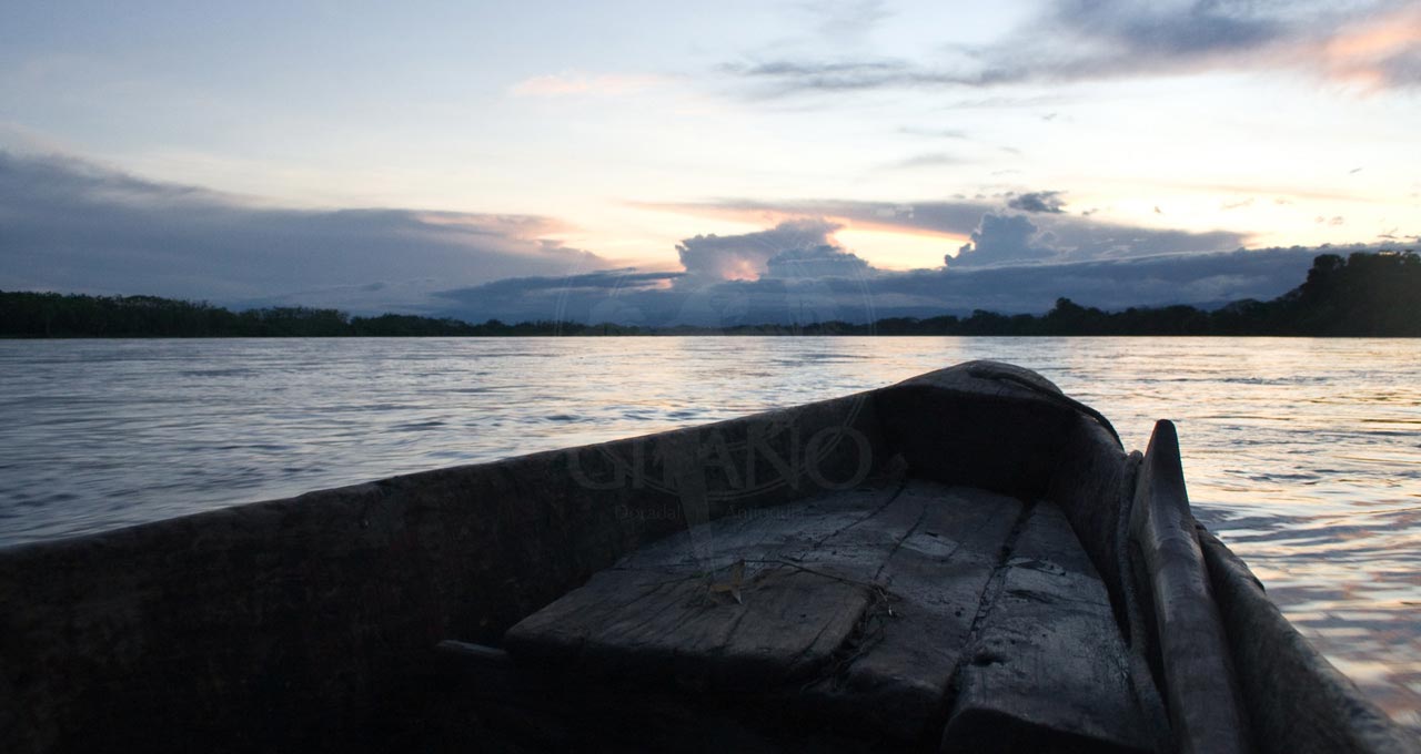 Atardecer sobre el Rio Magdalena - Hotel & Restaurante Parador del Gitano - Nápoles - Doradal - Rio claro